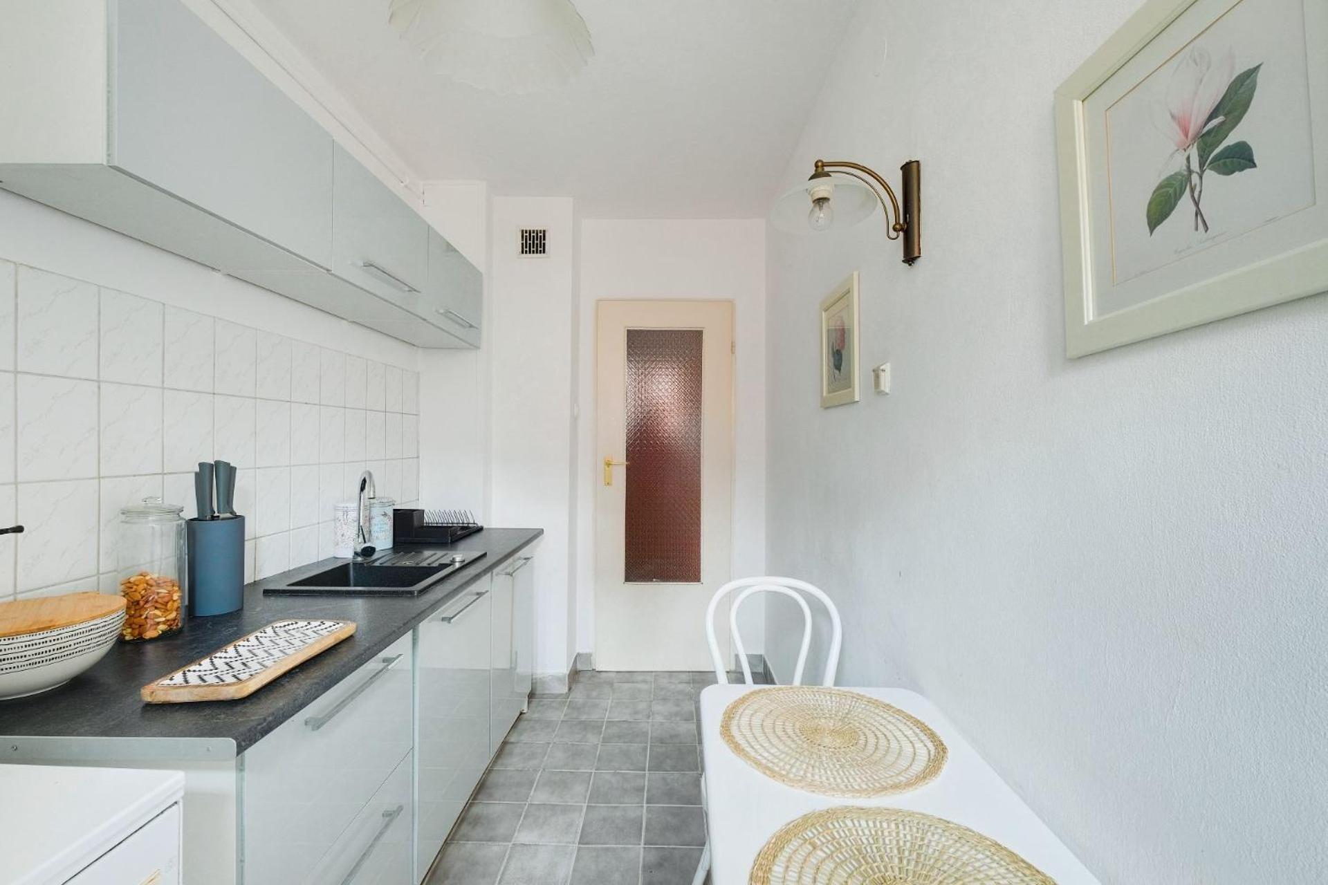 Spacious Apartment In Green Location Warschau Buitenkant foto