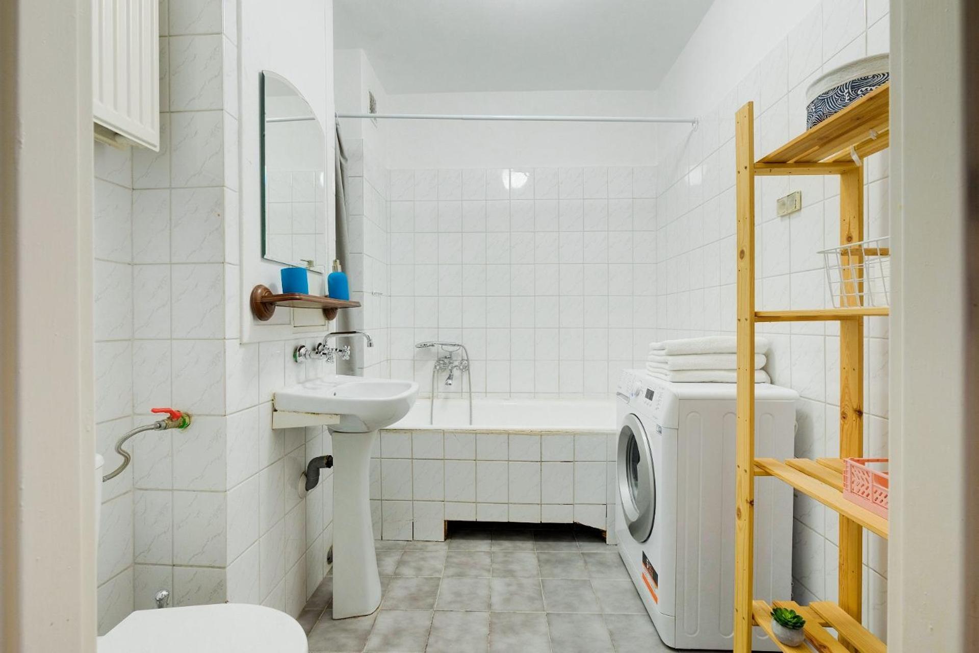 Spacious Apartment In Green Location Warschau Buitenkant foto
