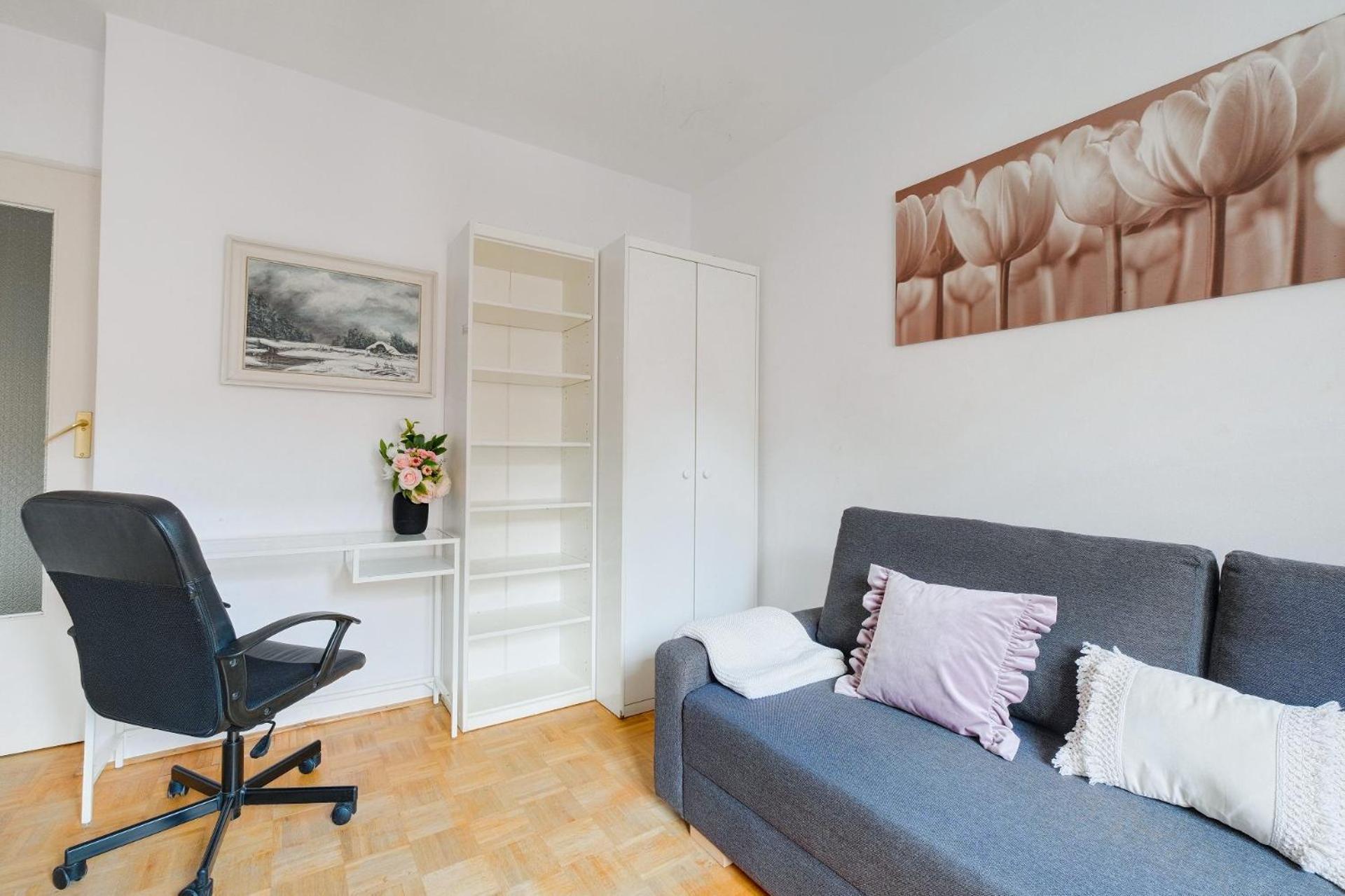 Spacious Apartment In Green Location Warschau Buitenkant foto